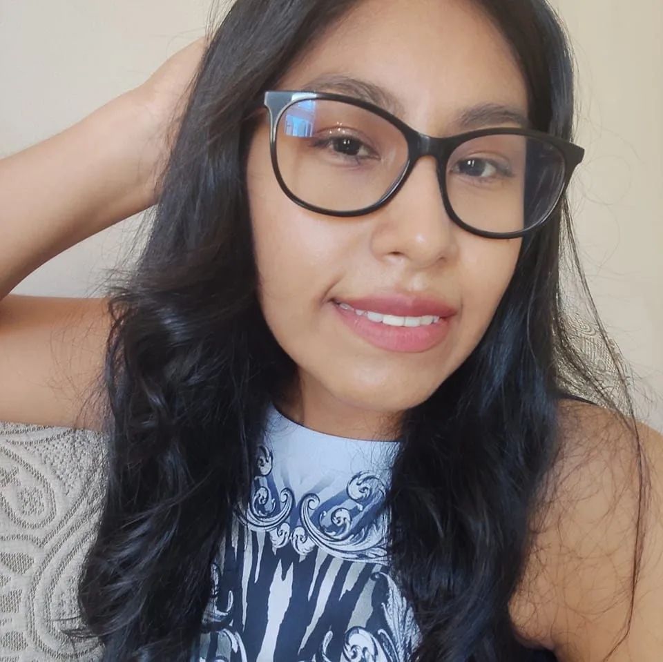 Alejandra Cruz (5/5⭐)